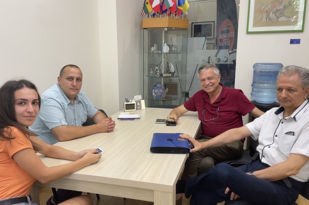 Meeting between the Honorary consul of Italy in Varna and the staff of the International Relations Office at the University of Economics – Varna