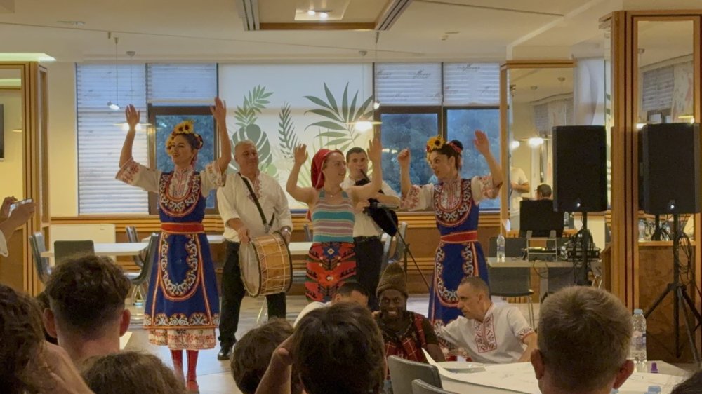 Bulgarian Evening welcomes new Erasmus+ students to the University of Economics – Varna for ...