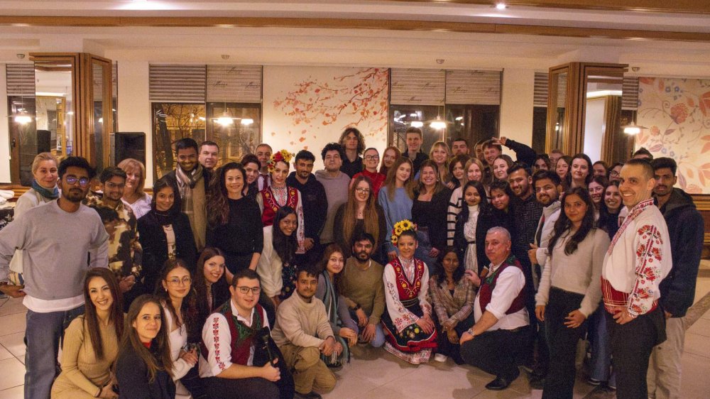 The University of Economics – Varna organizes the traditional Bulgarian evening for incoming students under the Erasmus+ program