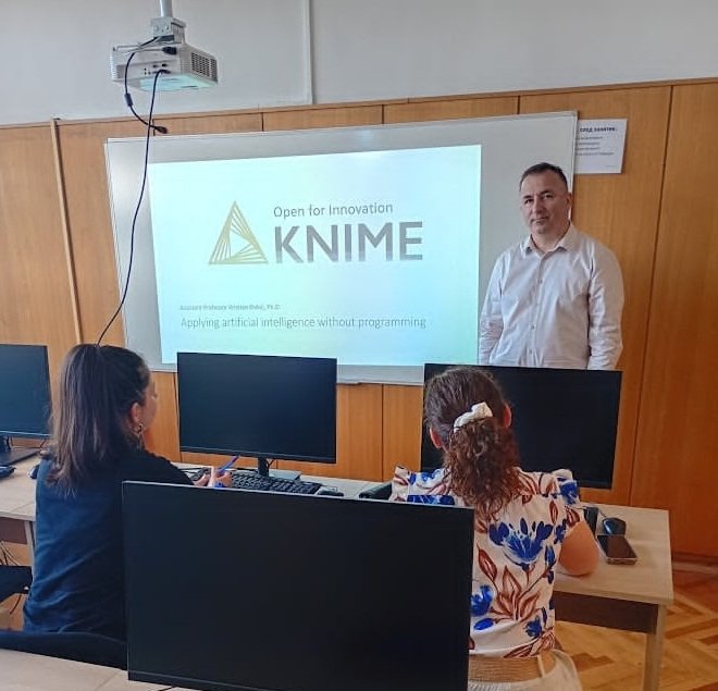 Гост-лектор от Хърватия изнесе лекция на тема "The KNIME software"