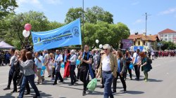Икономически университет – Варна по традиция се включи в празничното шествие за 24 май