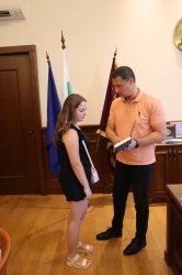 Започна записването след първо класиране на новоприетите студенти в ОКС „бакалавър“ за учебната 2024/2025 година в Икономически университет – Варна 