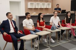 9-ма студенти от Икономически университет – Варна спечелиха стипендии от Стипендиантската програма на УниКредит Булбанк