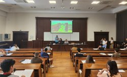 Общ конкурсен изпит по математика във формат на ДЗИ се проведе в Икономически университет – ... 2
