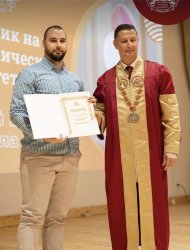 Икономически университет – Варна празнува 104-ата си годишнина 