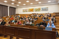 Сезон 5 на UEVA започна с вдъхновяваща среща с проф. д-р Евгени Станимиров: „Колко далеч си ... 20