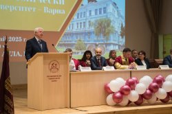 Икономически университет – Варна празнува 105-ата си годишнина