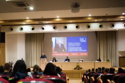 Лекция на президента на Република България Румен Радев в ИУ – Варна 