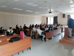 Guest-lecturer from Germany participates in a number of events at UE – Varna