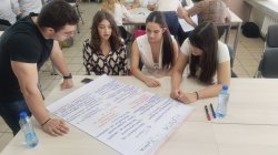Студенти от Икономически университет – Варна участваха в заключителния хакатон от проекта на... 2