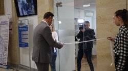 Нов фронт офис за студентите в ОКС „бакалавър“ отвори врати на Студентската улица в Икономически университет – Варна