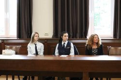 Студенти и ученици получиха награди от поредното издание на конкурса за есе "Медиацията в моите представи"