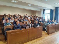 Николай Василев гостува на катедра "Финанси"