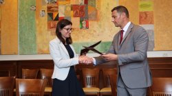 Споразумение за сътрудничество между Икономически университет – Варна и Професионалната гимназия по компютърно моделиране и компютърни системи – Варна 