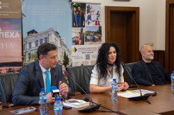 Ученици от Каварна посетиха Икономически университет – Варна 