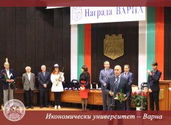 Церемония по връчване на награди "Варна" в зала Пленарна на Община Варна, 19 май 2016 г.