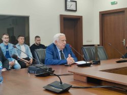 Проф. д-р Ганчо Ганчев получи академичната награда „Проф. Станчо Чолаков“ за високи постижения в областта на финансовата наука и местното управление