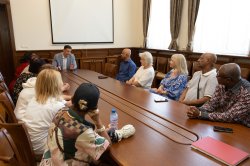 Алумни от три континента посетиха своята Алма матер Икономически университет – Варна след 30... 13