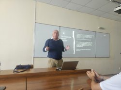 ИУ – Варна домакин на лекция за европейското лидерство от проф. Джон О’Бренън 2