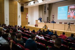 Kubrat Pulev gave a talk at an event marking the 100-year anniversary of the University of Economics – Varna