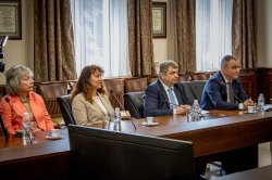 Посланикът на Социалистическа република Виетнам в България Н. Пр. Нгуен Тхи Мин Нгует посети... 5