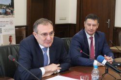
Изложба и дискусионен форум с министъра на труда и социалната политика Борислав Гуцанов откриха Седмицата на правото в Икономически университет – Варна 
