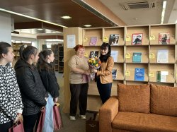„Походът на книгите“ мина и през Икономически университет – Варна  10