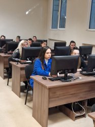Студенти от специалност "Стокознонание и митническа  дейност" се срещнаха с експерт от практиката
