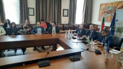 Посланикът на Индия в България Н. Пр. Арун Саху се срещна с академичното ръководство и студе... 20