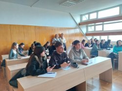 Икономически университет – Варна прие трима преподаватели от Университет Едутус, Унгария за ... 4