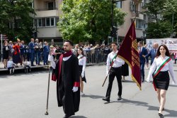 Икономически университет – Варна по традиция се включи в празничното шествие за 24 май