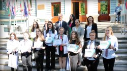 Студенти и ученици получиха награди от второто издание на конкурса за есе "Медиацията в моите представи", 20 май 2022 г.