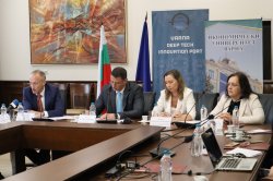 Семинар „Предизвикателства пред развитието на висшето образование в България“ в Икономически университет – Варна 