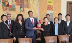 Делегация от китайското висше училище Hunan Railway Professional Technology College посети Икономически университет – Варна