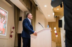 Kubrat Pulev gave a talk at an event marking the 100-year anniversary of the University of Economics – Varna