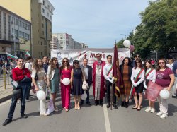 Икономически университет – Варна по традиция се включи в празничното шествие за 24 май