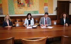 Споразумение за сътрудничество между Икономически университет – Варна и Професионалната гимназия по компютърно моделиране и компютърни системи – Варна 