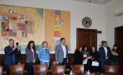 Добри гости коледари в Икономически университет – Варна 4