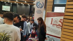 Икономически университет – Варна участва във Форум на висшите училища в Първа езикова гимназия – Варна 