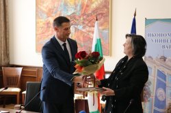 Посланикът на Република Португалия у нас посети Икономически университет – Варна 