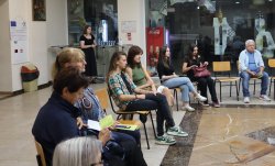 Икономически университет – Варна отново беше едно от читателските гнезда в Нощта на литерату... 13
