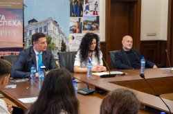 Ученици от Каварна посетиха Икономически университет – Варна 