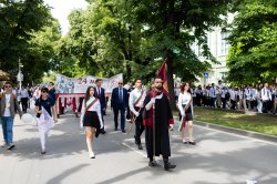 Икономически университет – Варна по традиция се включи в празничното шествие за 24 май