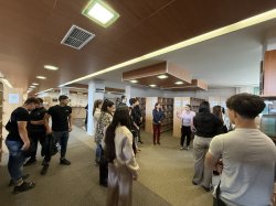 Ученици от XI клас в ПГИТ „Д-р Иван Богоров“ посетиха Икономически университет – Варна 6