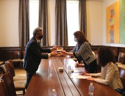 Възможности за сътрудничество между испански висши училища и ИУ – Варна бяха обсъдени на работна среща