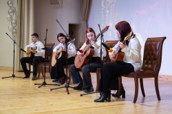 Великденски концерт обедини студентите от Икономически университет – Варна и Медицински университет – Варна в подкрепа на благотворителна кауза 