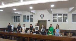 Успешно приключили защити на дипломни работи при специалност „Бизнес и мениджмънт (с преподаване на английски език)“