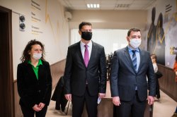 Нова компютърна зала за електронни спортове за студентите в Икономически университет – Варна беше открита официално на 19.01.2021 г. 