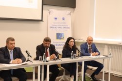 Хакатон на тема „Предизвикателствата пред мениджърите в новото време (зеленият преход и дигитализацията)“ в Икономически университет – Варна 
Студенти от Икономически университет – Варна участваха в хакатон на тема 