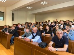 Николай Василев гостува на катедра "Финанси"